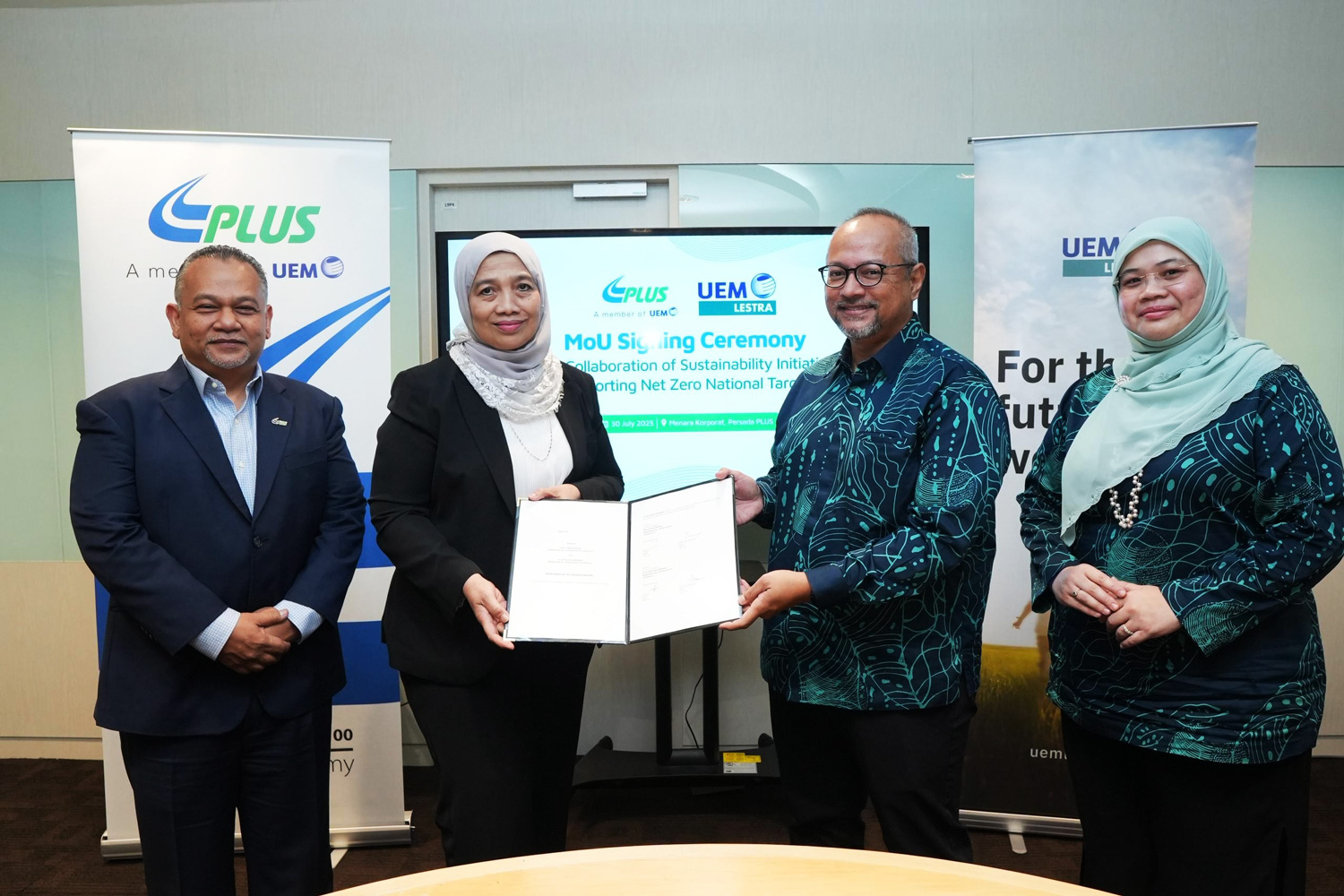 PLUS AND UEM LESTRA SIGNED MOU TO EXPLORE LARGE-SCALE SOLAR PROJECT
